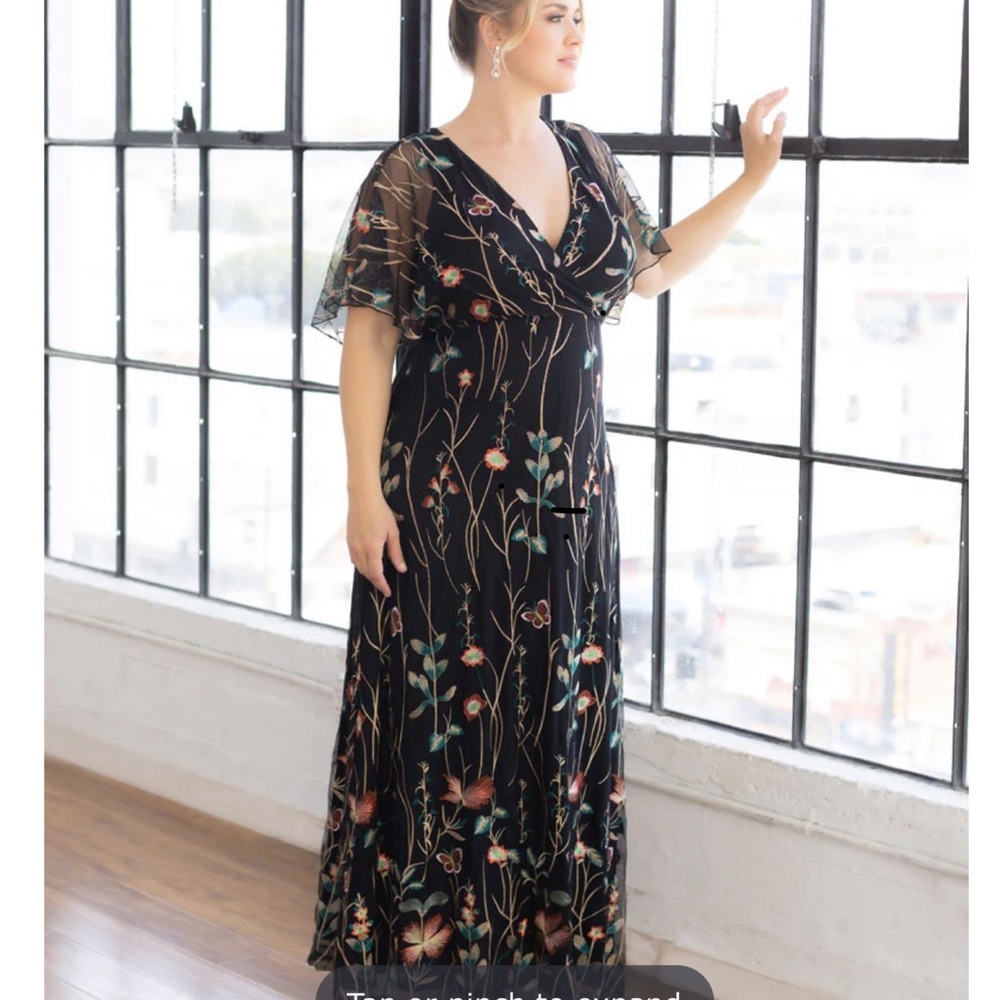 Kiyona sz 16 Embroidered Long Dress
